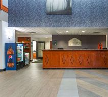 Wingate by Wyndham Chesapeake Lobby