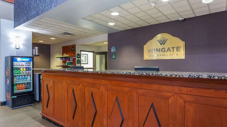 Wingate by Wyndham Chesapeake Lobby