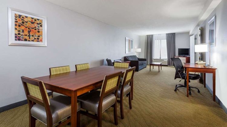 Wingate by Wyndham Chesapeake Other