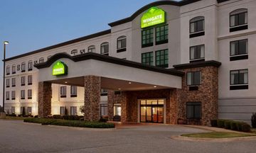 Wingate by Wyndham Bentonville Airport