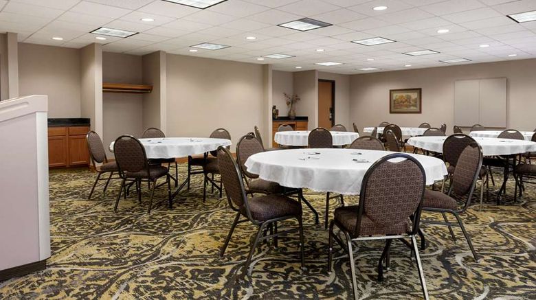<b>Wingate by Wyndham Bentonville Airport Meeting</b>. Images powered by <a href="https://iceportal.shijigroup.com/" title="IcePortal" target="_blank">IcePortal</a>.