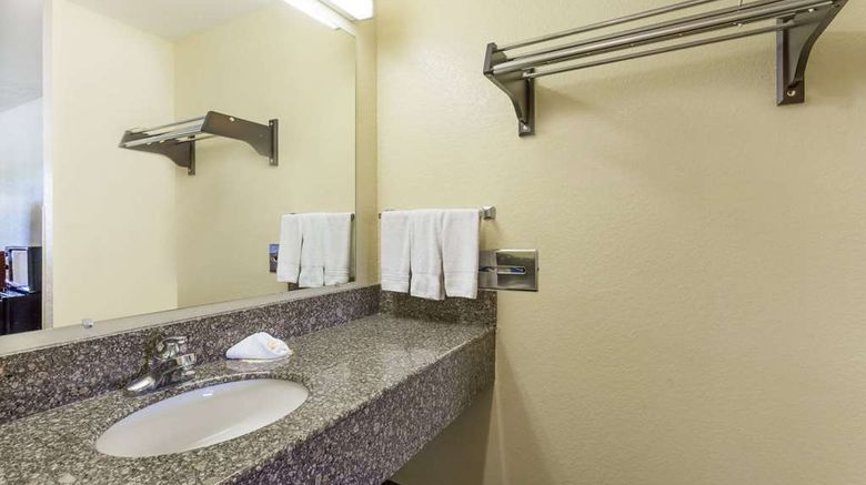 <b>Days Inn Fordyce Room</b>. Images powered by <a href="https://iceportal.shijigroup.com/" title="IcePortal" target="_blank">IcePortal</a>.