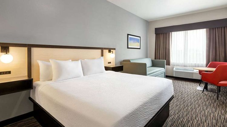 Ramada Marina Suite