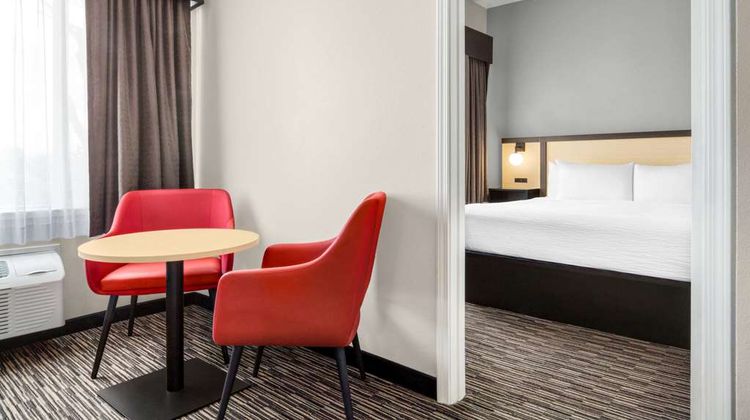 Ramada Marina Suite