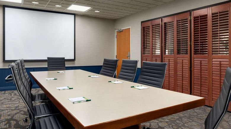 <b>Wingate by Wyndham Louisville East Room</b>. Images powered by <a href="https://iceportal.shijigroup.com/" title="IcePortal" target="_blank">IcePortal</a>.