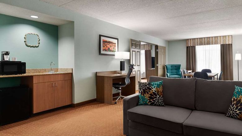 <b>Wingate by Wyndham Louisville East Suite</b>. Images powered by <a href="https://iceportal.shijigroup.com/" title="IcePortal" target="_blank">IcePortal</a>.