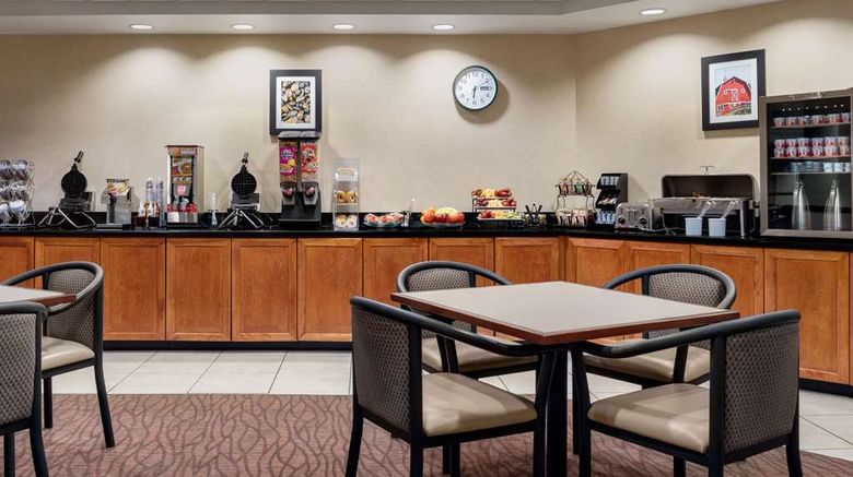 <b>Wingate by Wyndham Louisville East Restaurant</b>. Images powered by <a href="https://iceportal.shijigroup.com/" title="IcePortal" target="_blank">IcePortal</a>.