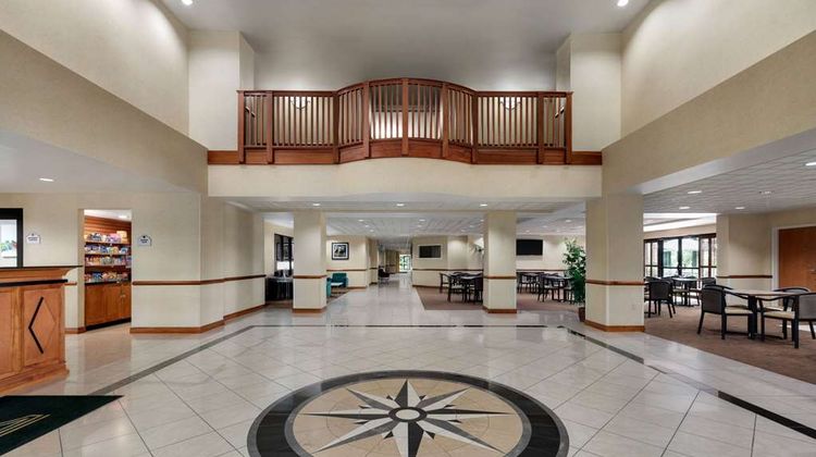 Wingate by Wyndham Louisville East Lobby