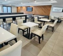 Wingate by Wyndham Vienna Parkersburg Lobby