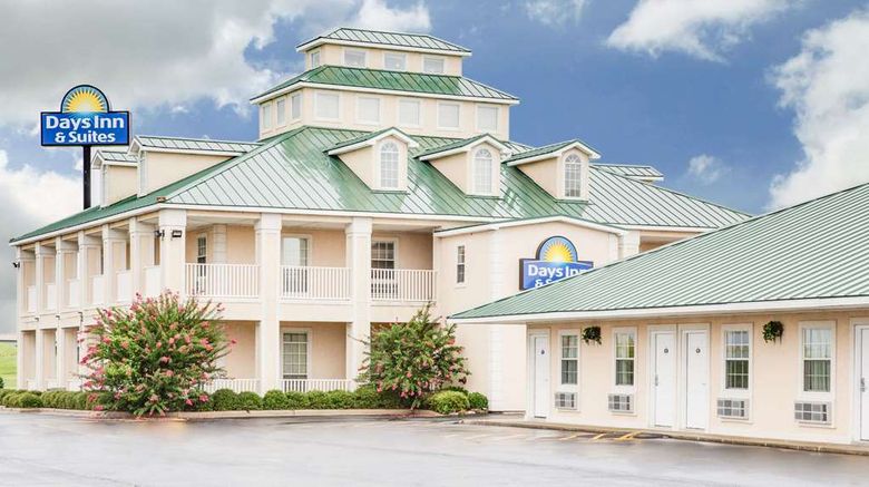 <b>Days Inn Trumann Exterior</b>. Images powered by <a href="https://iceportal.shijigroup.com/" title="IcePortal" target="_blank">IcePortal</a>.