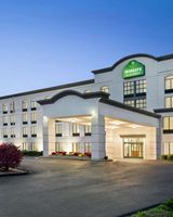 Wingate by Wyndham Bridgeport