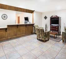 Days Inn & Suites Eunice Lobby
