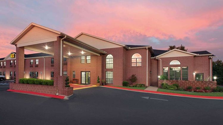 Super 8  Lowell/Bentonville/Rogers Area Exterior