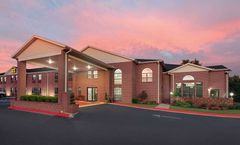 Super 8  Lowell/Bentonville/Rogers Area