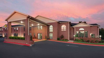 Super 8  Lowell/Bentonville/Rogers Area