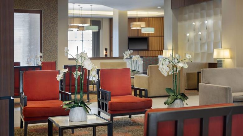 <b>Ramada Plaza Resort & Suites Intl Drive Lobby</b>. Images powered by <a href="https://iceportal.shijigroup.com/" title="IcePortal" target="_blank">IcePortal</a>.
