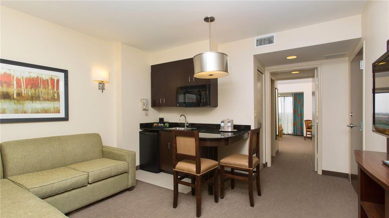 <b>Ramada Plaza Resort & Suites Intl Drive Suite</b>. Images powered by <a href="https://iceportal.shijigroup.com/" title="IcePortal" target="_blank">IcePortal</a>.