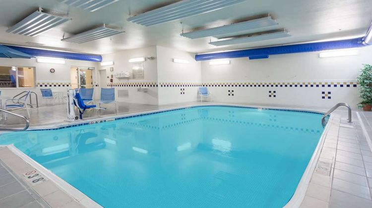 Super 8 Wheatland Pool