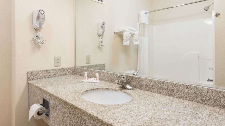 <b>Super 8 St Robert Ft Leonard Wood Area Room</b>. Images powered by <a href="https://iceportal.shijigroup.com/" title="IcePortal" target="_blank">IcePortal</a>.