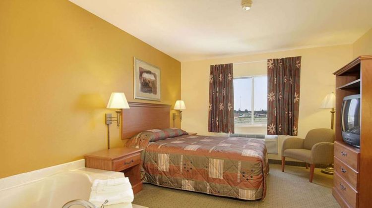 Super 8 Topeka at Forbes Landing Suite