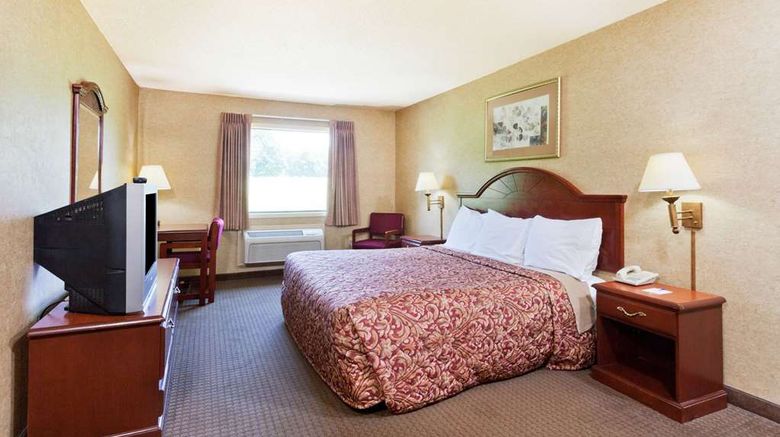 <b>Days Inn & Suites Wynne Room</b>. Images powered by <a href="https://iceportal.shijigroup.com/" title="IcePortal" target="_blank">IcePortal</a>.