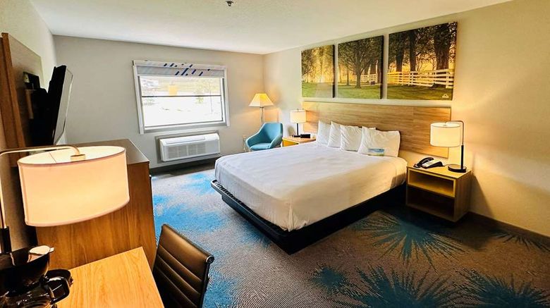 <b>Days Inn & Suites Wynne Room</b>. Images powered by <a href="https://iceportal.shijigroup.com/" title="IcePortal" target="_blank">IcePortal</a>.