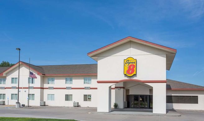Super 8 Alma Exterior