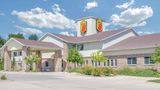 Super 8 Cedar Falls Exterior