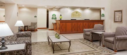 Wingate by Wyndham Peoria Lobby