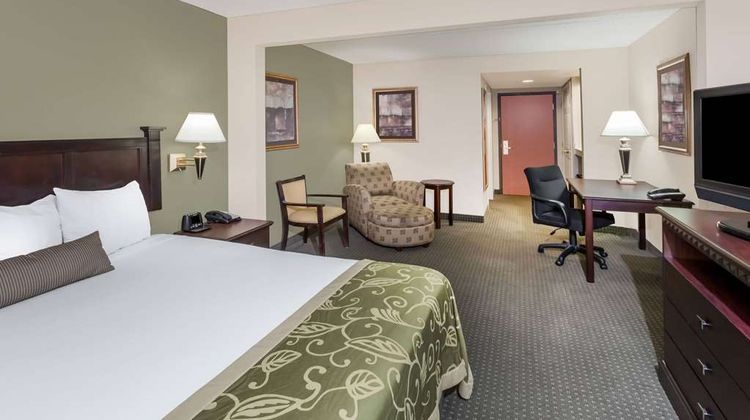 Wingate by Wyndham Peoria Room