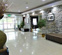 Days Inn & Suites - Savannah North I-95 Lobby