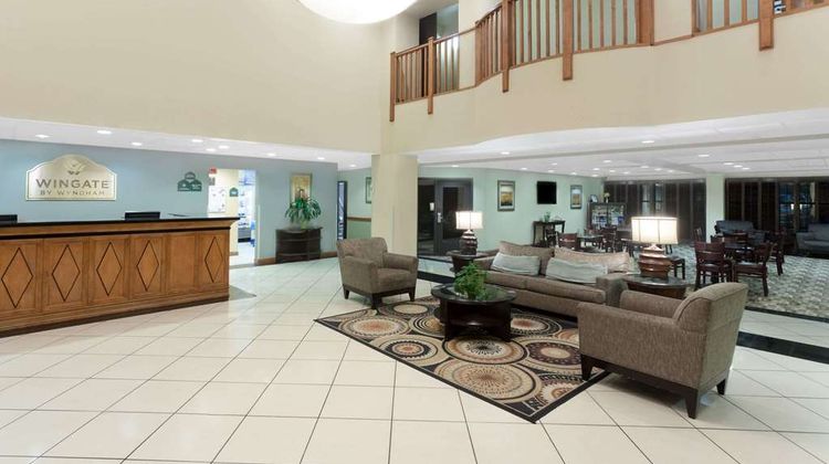 Wingate by Wyndham Yuma Lobby