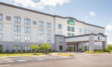 Wingate by Wyndham Savannah Airport