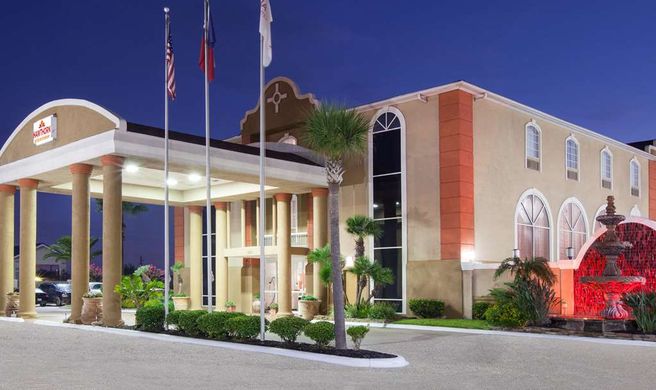 Hawthorn Suites Corpus Christi Exterior
