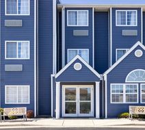 Microtel Inn & Suites by Wyndham Dover Exterior