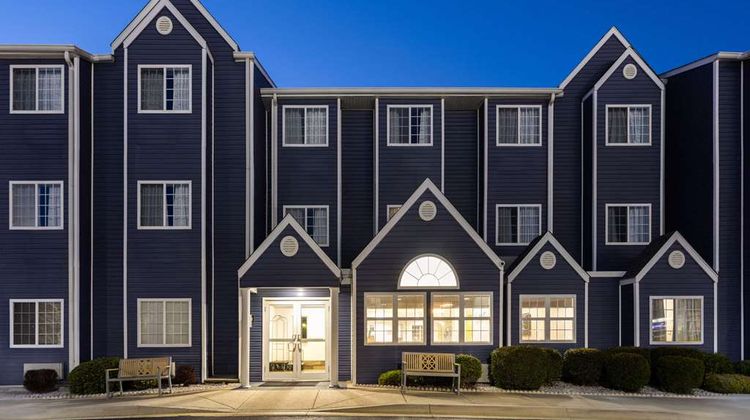 Microtel Inn & Suites by Wyndham Dover Exterior