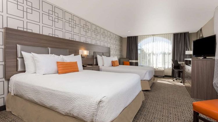 Hawthorn Suites by Wyndham Livermore Suite