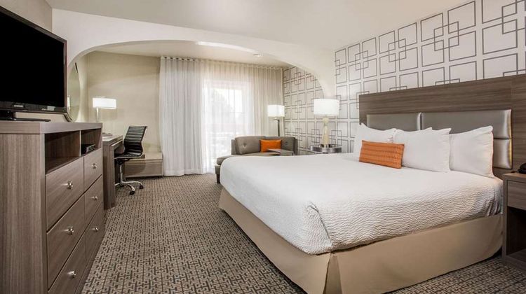 Hawthorn Suites by Wyndham Livermore Suite