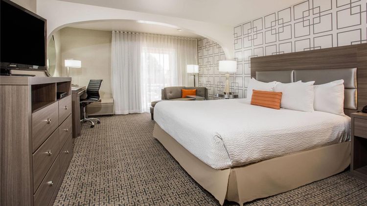 Hawthorn Suites by Wyndham Livermore Suite