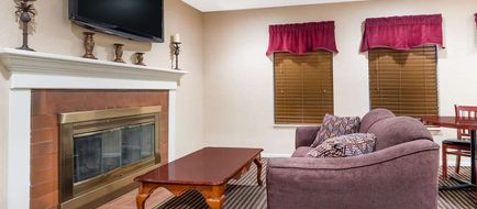 Hawthorn Suites Columbus North Lobby