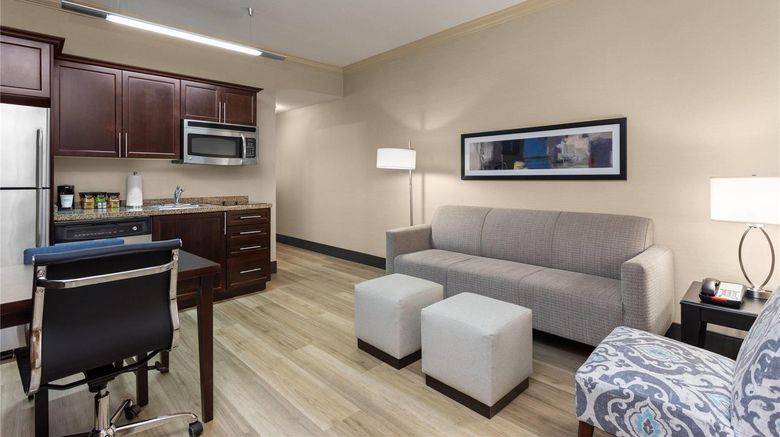 <b>Hawthorn Suites West Palm Beach Suite</b>. Images powered by <a href="https://iceportal.shijigroup.com/" title="IcePortal" target="_blank">IcePortal</a>.