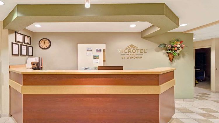 Microtel Inn & Suites by Wyndham Jasper Lobby