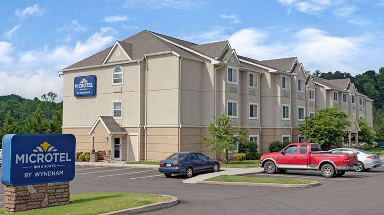 Microtel Inn & Suites by Wyndham Jasper Exterior