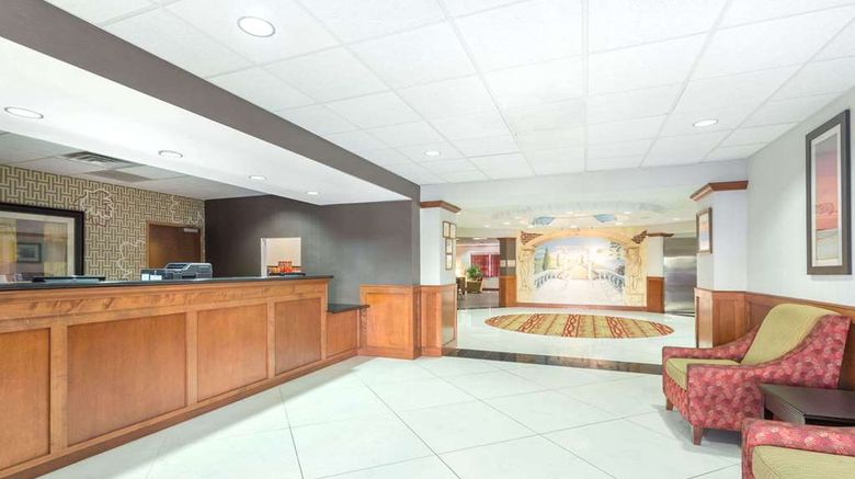 <b>Hawthorn Extended Stay Kingsland Lobby</b>. Images powered by <a href="https://iceportal.shijigroup.com/" title="IcePortal" target="_blank">IcePortal</a>.
