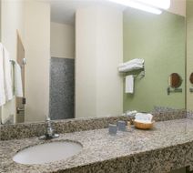Hawthorn Extended Stay Kingsland Room