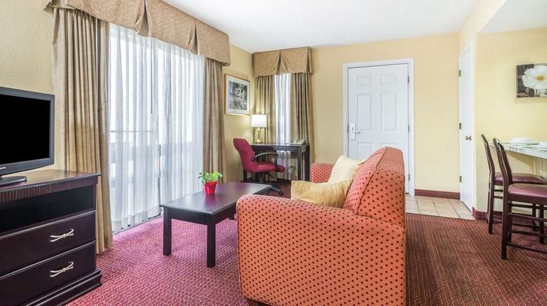 <b>Hawthorn Extended Stay by Wyndham Dayton Suite</b>. Images powered by <a href="https://iceportal.shijigroup.com/" title="IcePortal" target="_blank">IcePortal</a>.