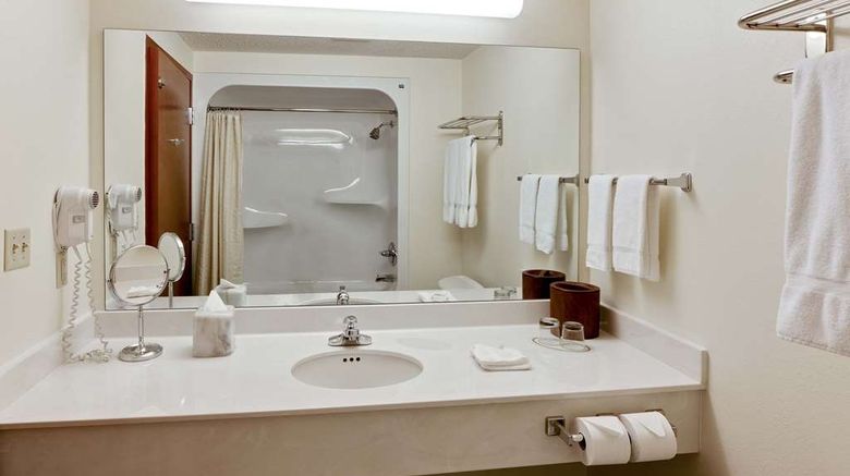 <b>Hawthorn Suites Louisville East Room</b>. Images powered by <a href="https://iceportal.shijigroup.com/" title="IcePortal" target="_blank">IcePortal</a>.