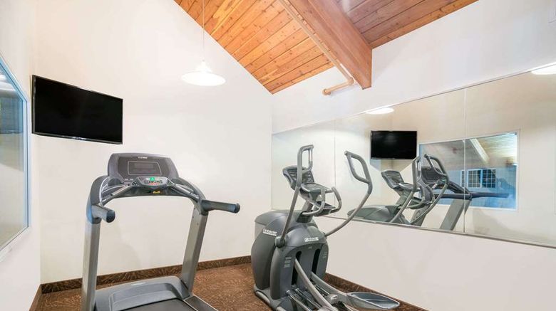 <b>Baymont Inn & Suites Baxter Brainerd Health</b>. Images powered by <a href="https://iceportal.shijigroup.com/" title="IcePortal" target="_blank">IcePortal</a>.