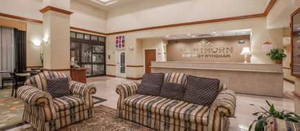 Hawthorn Suites Tinker/Air Base Lobby
