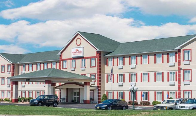 Hawthorn Extended Stay by Wyndham Seville Exterior